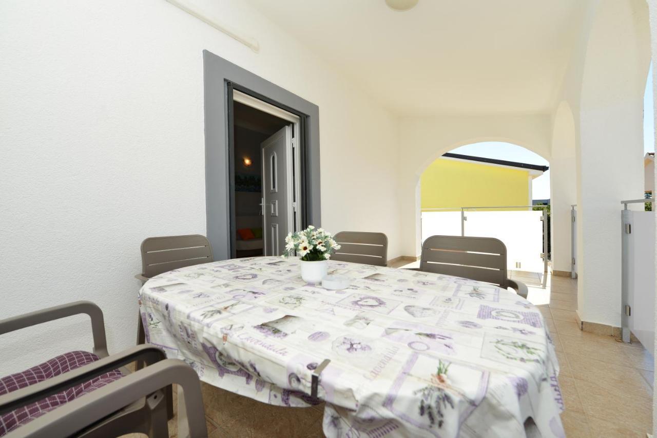 Apartment Lavender Vir Exteriér fotografie